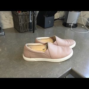 Ugg leather slip on, sneakers, light pink